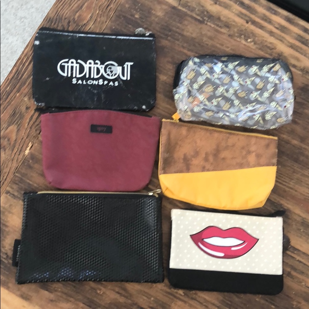 Set of 6 makeup bags